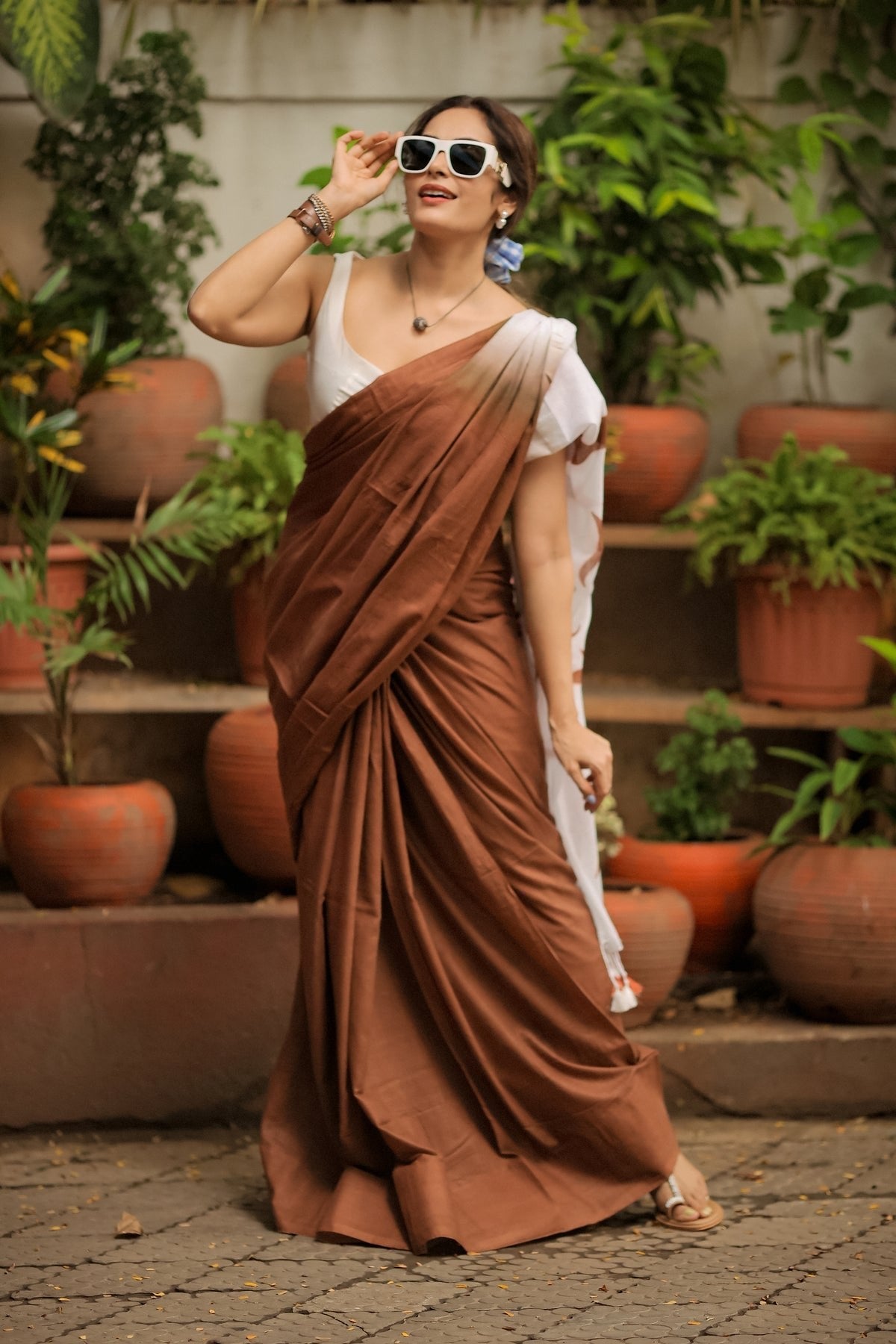 **Premium Chocolate Brown & Ivory Abstract Art Printed Designer Saree with Contrast Blouse**