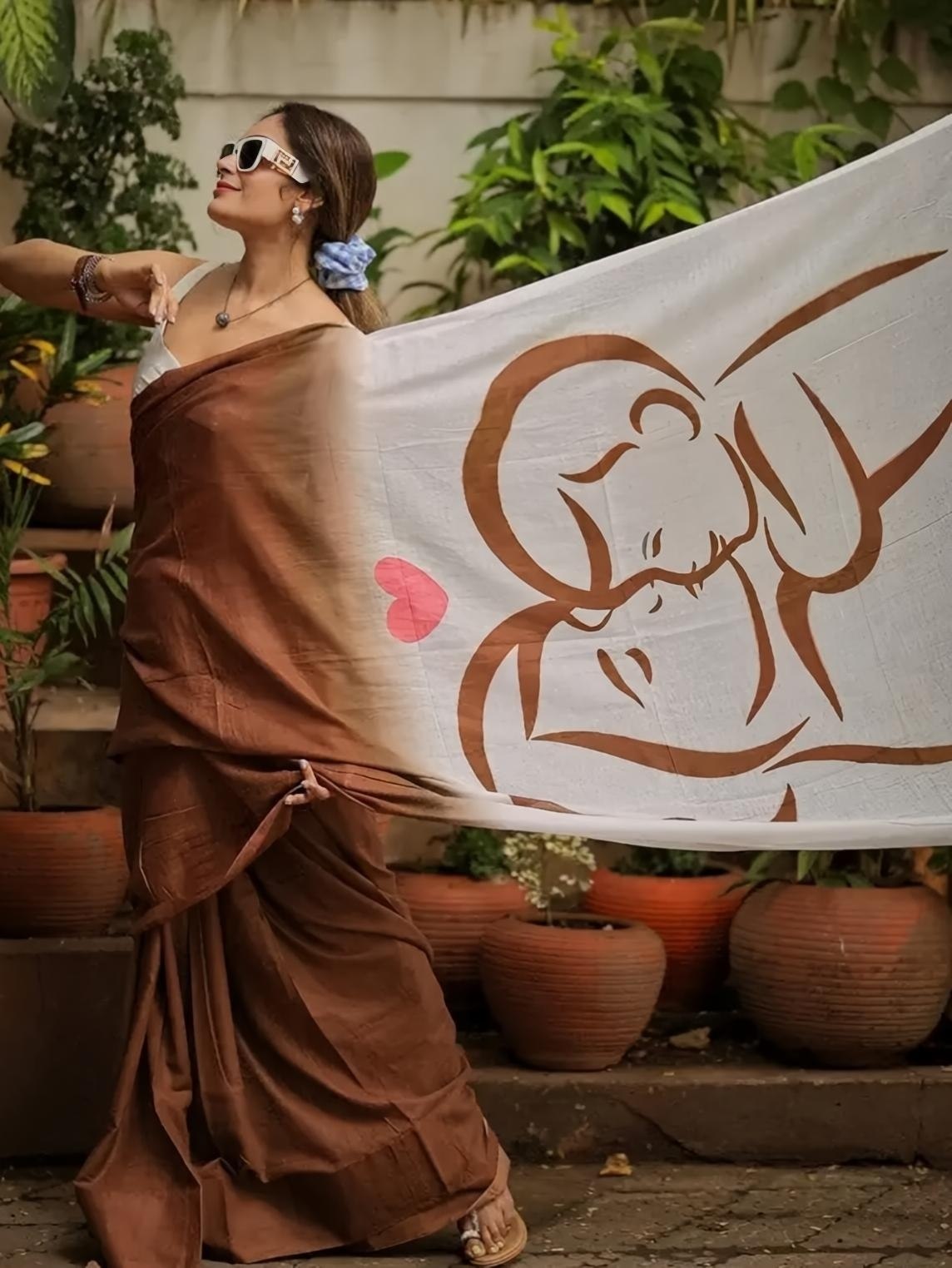 **Premium Chocolate Brown & Ivory Abstract Art Printed Designer Saree with Contrast Blouse**