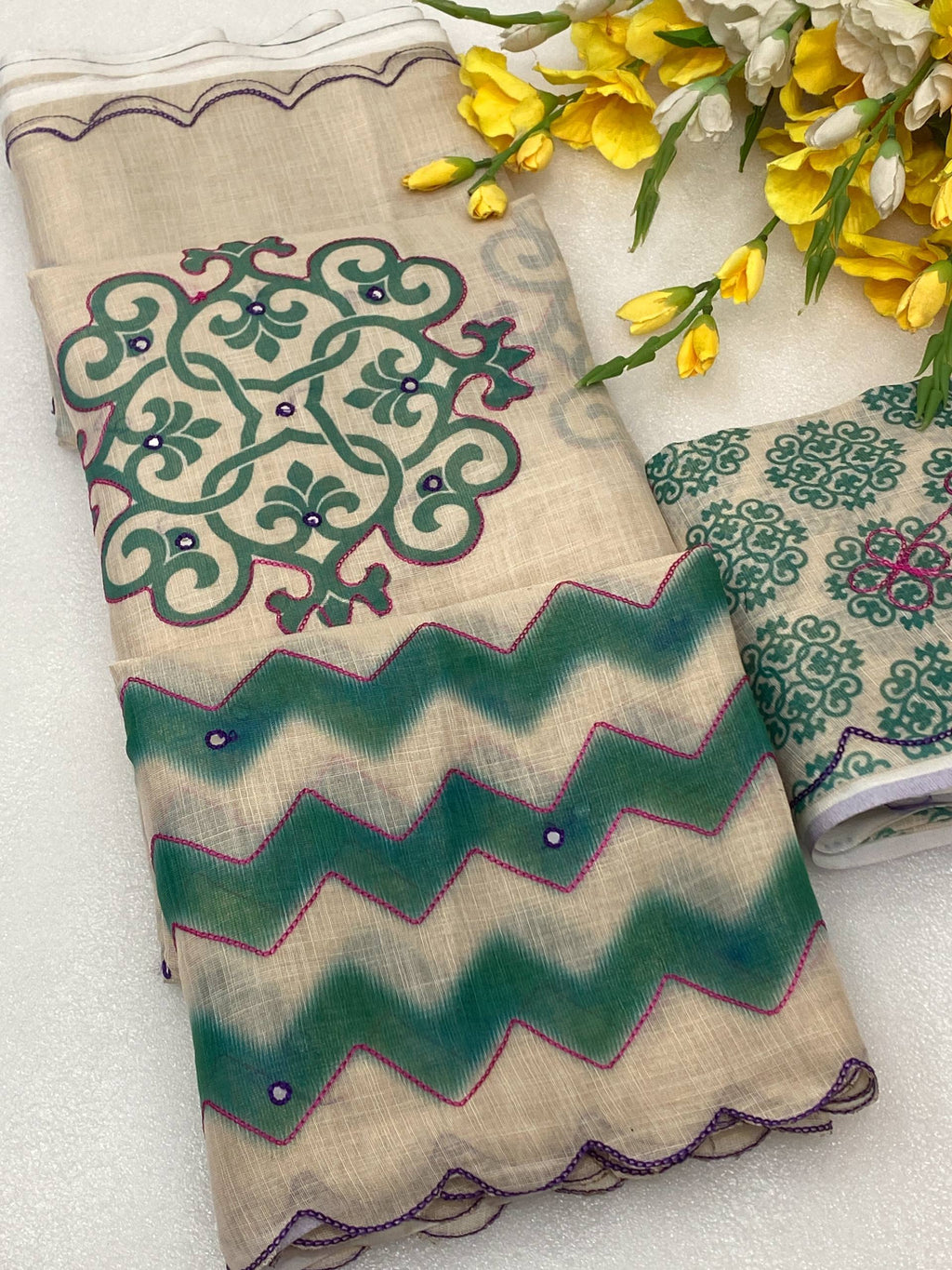 Premium Ivory Zigzag Floral Designer Saree Collection