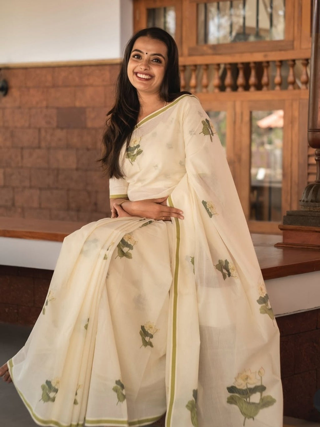 Premium Ivory Floral Linen Saree