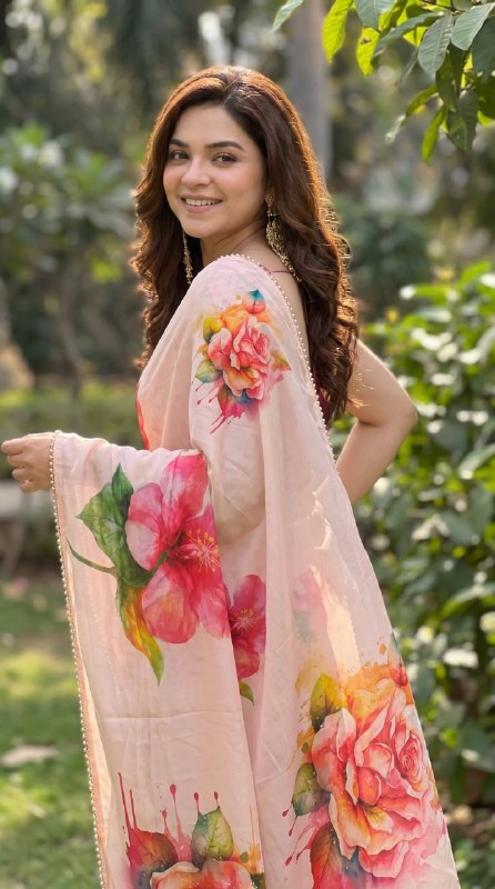 Premium Soft Georgette Floral Digital Print Saree with Pearl Lace Border