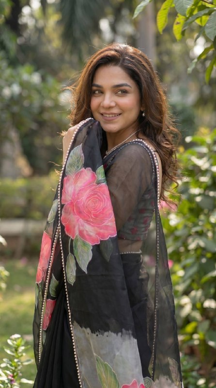 Premium Soft Georgette Floral Digital Print Saree with Pearl Lace Border