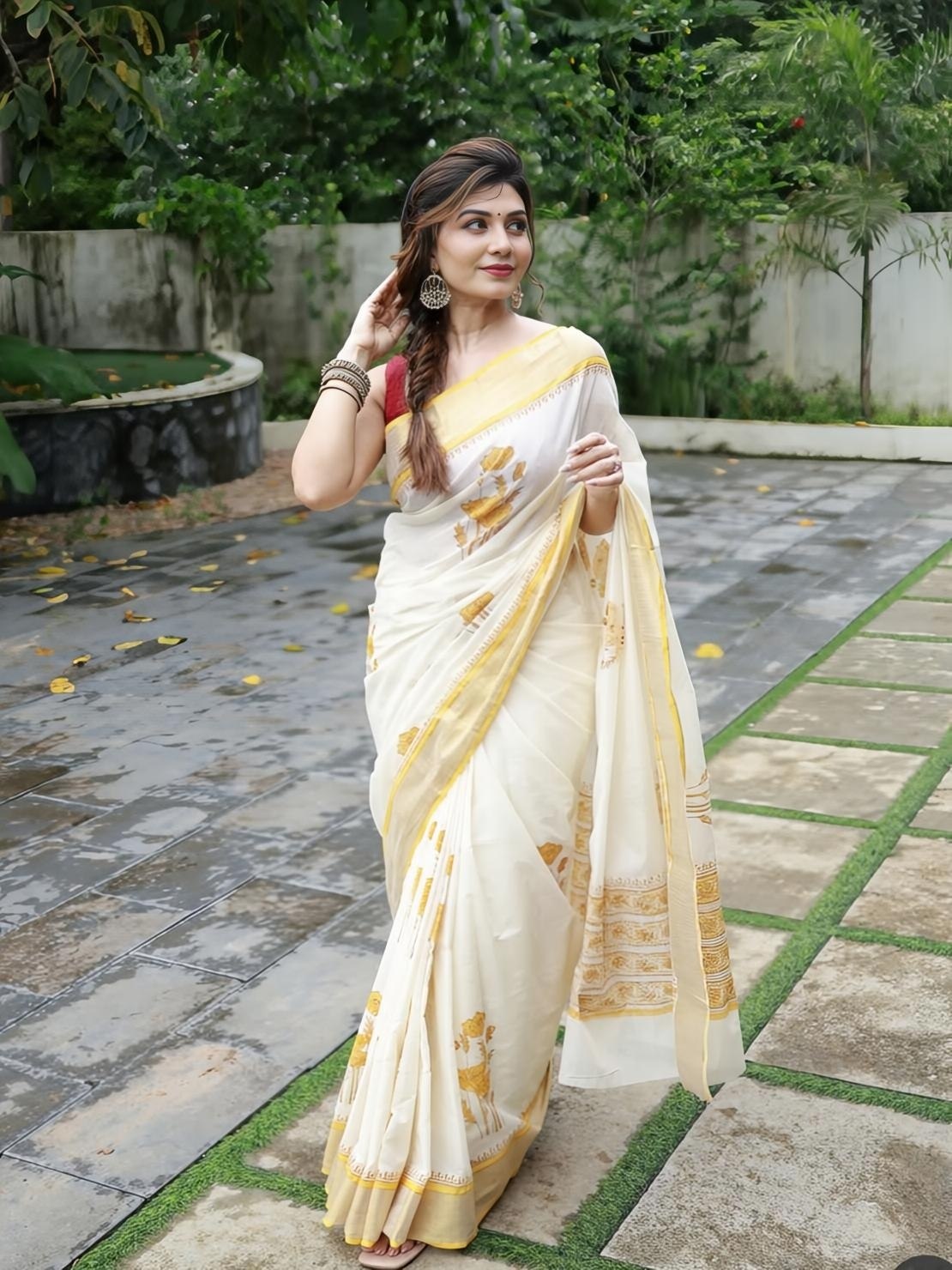 Premium Floral Printed Linen Saree Collection