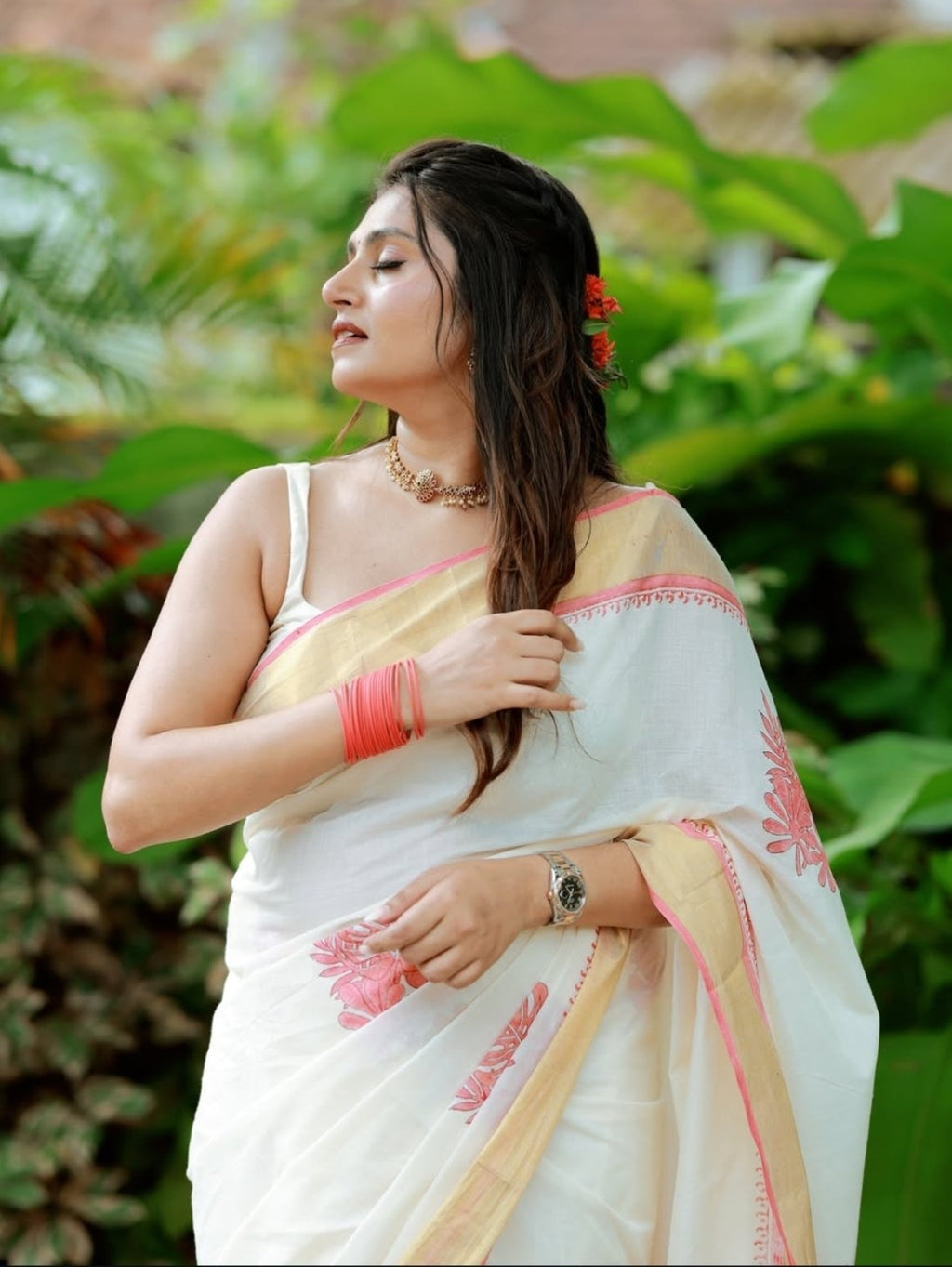 Premium Floral Printed Linen Saree Collection